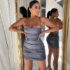 ⁦שמלת מיני נצנצים כיווצים - שיינה לי⁩ – תמונה ⁦3⁩