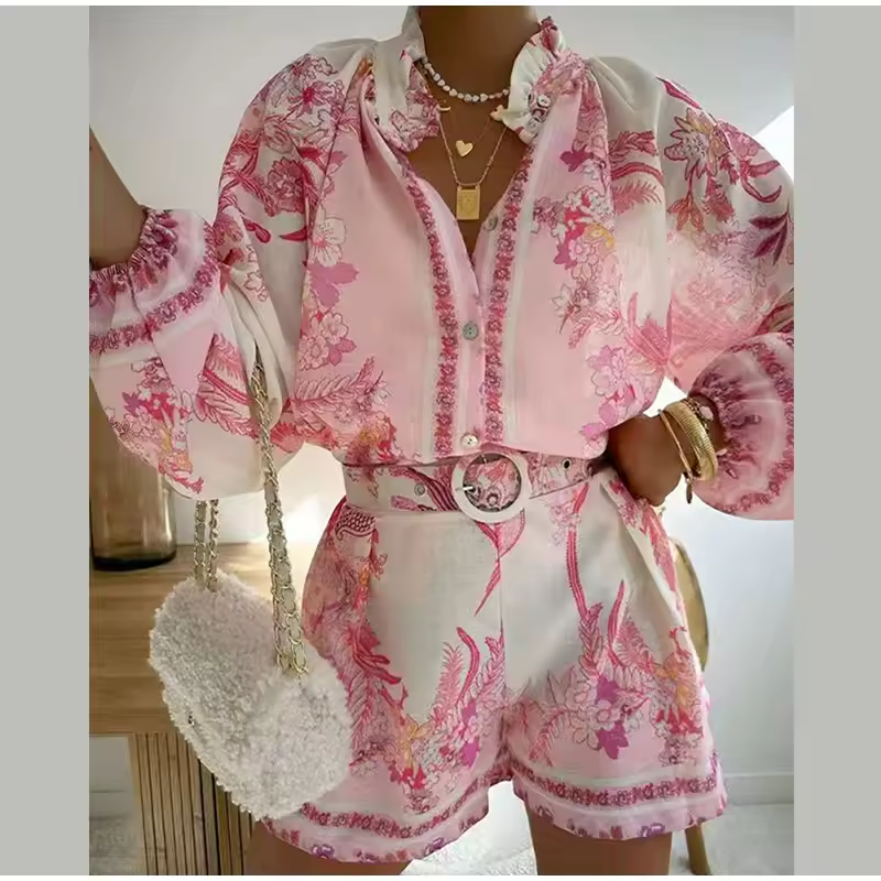 סט של מכנסיים קצרים עם הדפס לנשים (משלוח חינם)