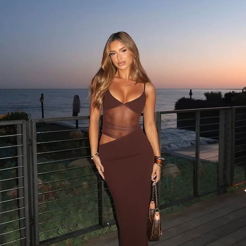 שמלת קיץ מהממת לנשים עם חורים אסימטריים בצבע אחיד (משלוח חינם)